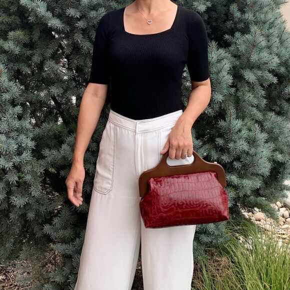 Burgundy Floral Embossed Cowhide Handmade Wooden Frame Top Handle Bag/Crossbody - Picture 5 of 16